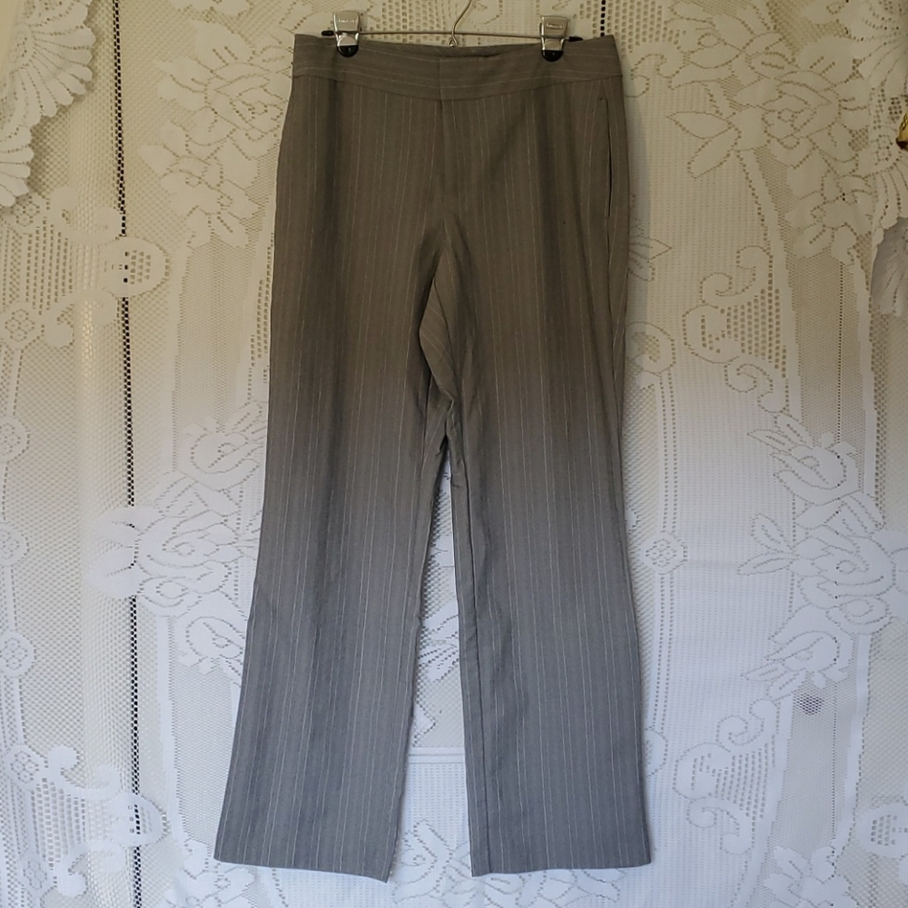 LEVI Strauss signature grey striped women's slacks